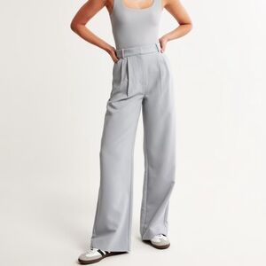 A&F Sloane Curve Love Tailored Pant